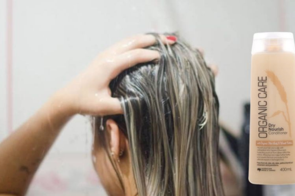 Gội sạch tóc sau khi nhuộm