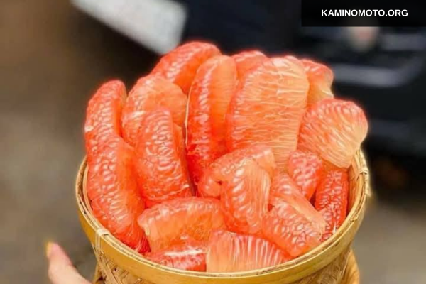 Nên ăn bưởi như thế nào để tốt cho tóc?